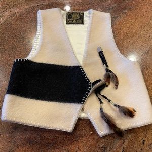 Early's Witney Point Vintage Southwestern Aztec Blanket Vest  Size Small.